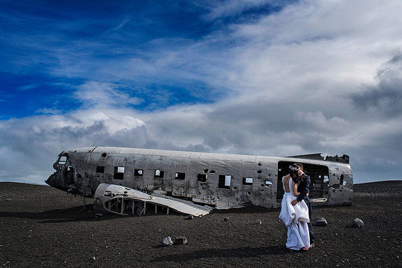 Destination Wedding Photographers Iceland